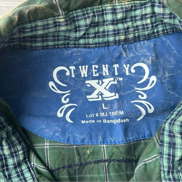 Twenty X Cotton Plaid Distressed Button Down Western Shirt - Picture 6 of 14